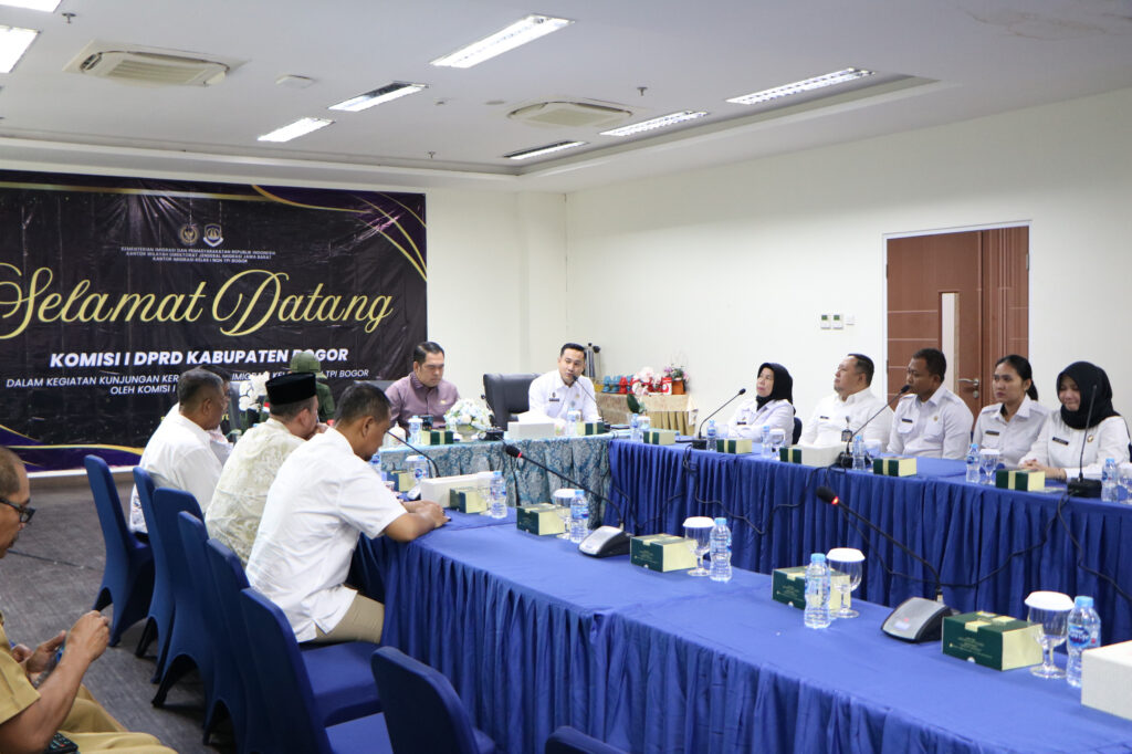 The current image has no alternative text. The file name is: QCXY1667.jpg